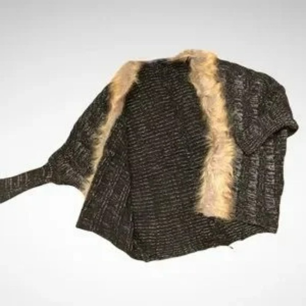 Knit Open Front Cardigan with Faux Fur Black and White Weave - Picture 4 of 6